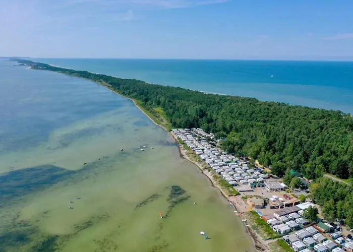 Maszoperia Sun4hel Kite & Wind & Surf Kamp alanı Jastarnia