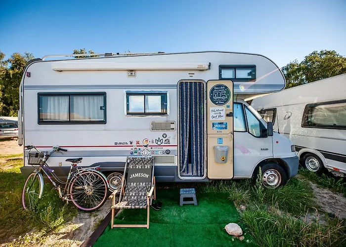 Maszoperia Sun4hel Kite & Wind & Surf Kamp alanı *