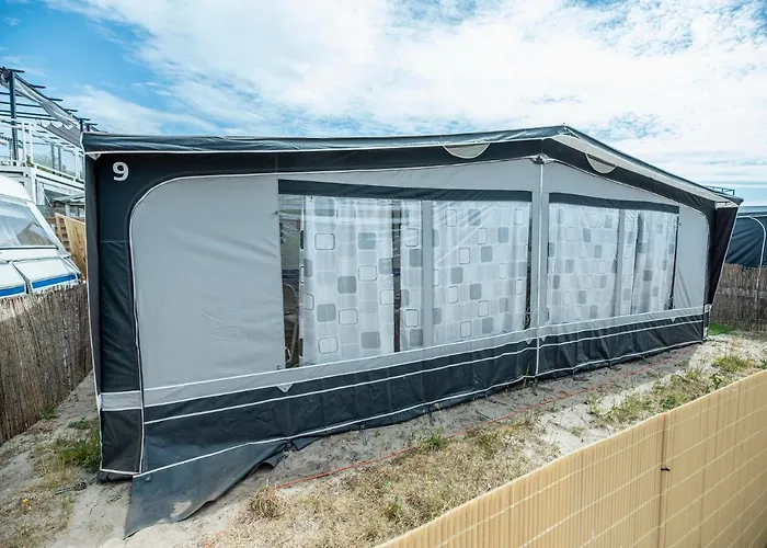 Maszoperia Sun4hel Kite & Wind & Surf Kamp alanı Jastarnia