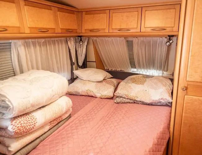 Maszoperia Sun4hel Kite & Wind & Surf Kamp alanı *