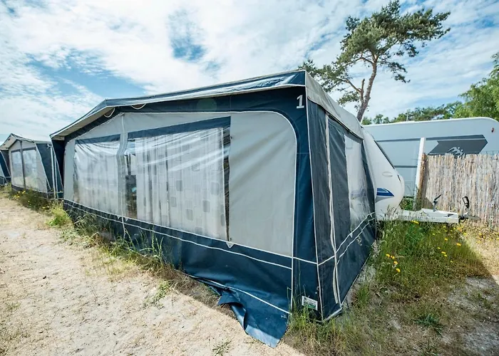 Kamp alanı Maszoperia Sun4hel Kite & Wind & Surf Jastarnia