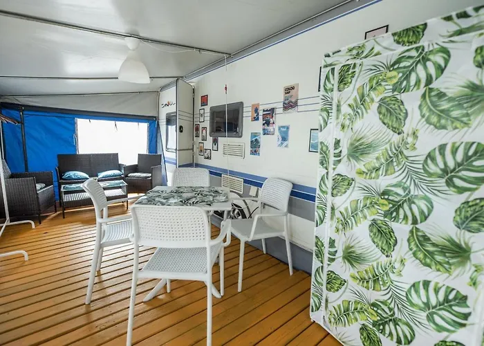 Kamp alanı Maszoperia Sun4hel Kite & Wind & Surf Jastarnia